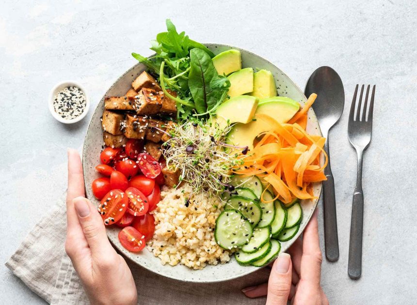 Правильное питание для женского здоровья: витамины, продукты и рекомендации