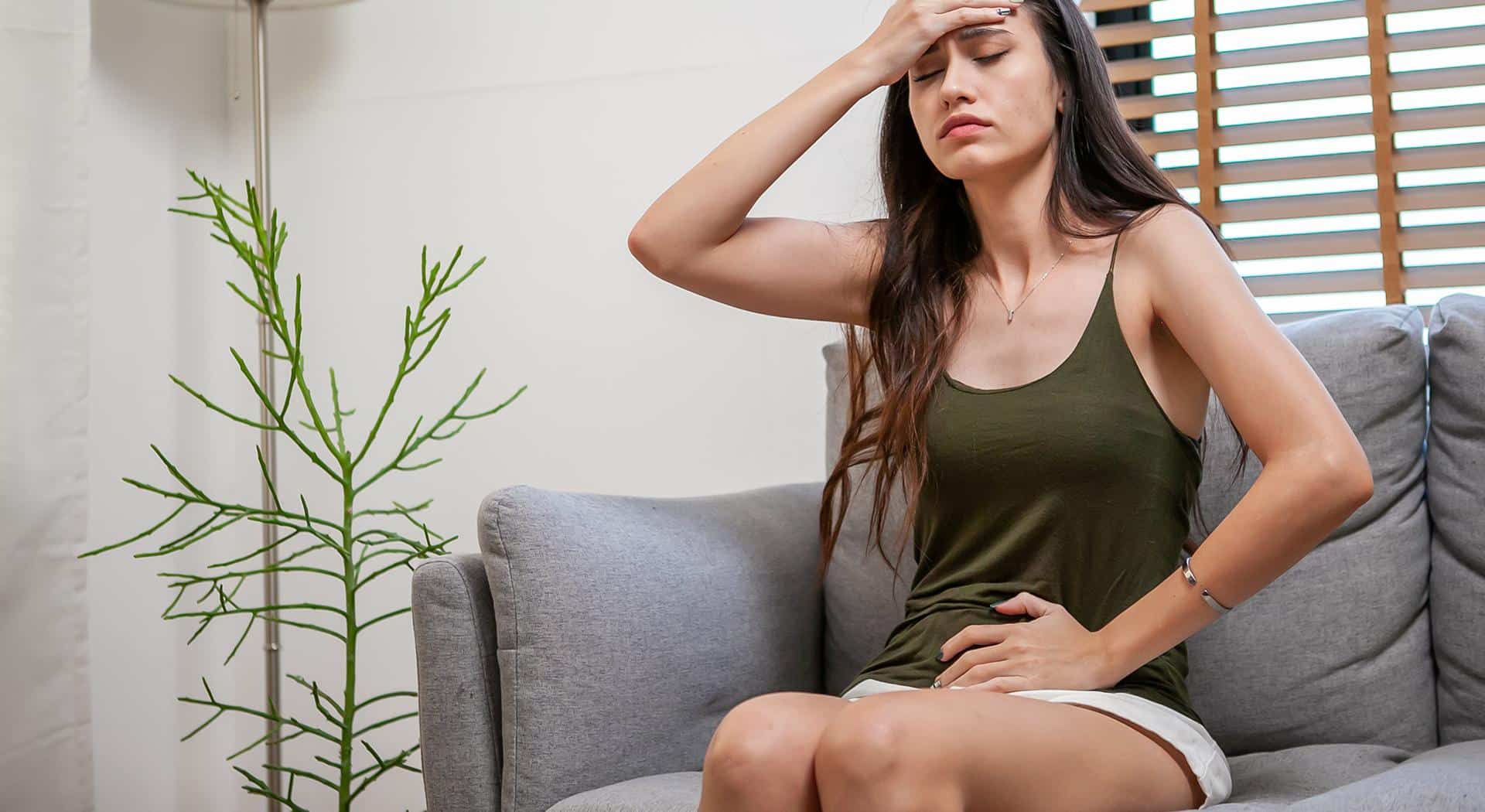 Как облегчить симптомы ПМС натуральными способами: полное руководство